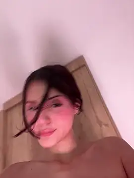 Snapshot of AngelRuby chatting on March 8, 2026, 2:04 am AngelRuby online show from March 8, 2026, 2:04 am