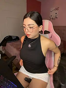 Snapshot of Valu_euphoria chatting on July 29, 2026, 10:53 pm Valu euphoria online show from July 29, 2026, 10:53 pm