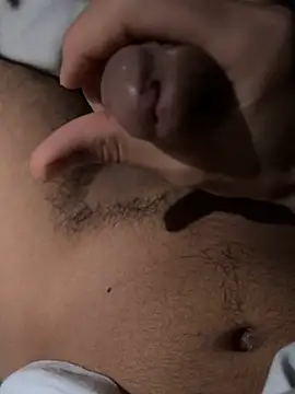 amialiii online show from February 14, 2025, 4:58 am