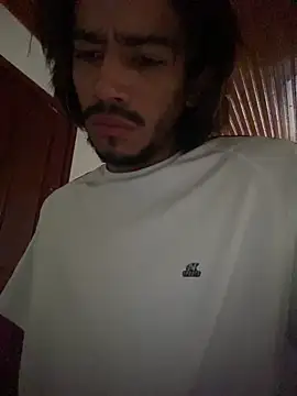 Snapshot of Mineirinho043 chatting on March 28, 2026, 10:16 am Mineirinho043 online show from March 28, 2026, 10:16 am