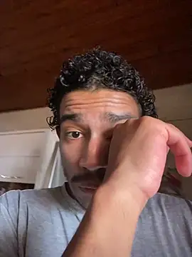 Snapshot of Mineirinho043 chatting on September 16, 2025, 1:56 pm Mineirinho043 online show from September 16, 2025, 1:56 pm