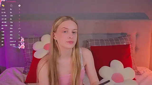 Snapshot of soft_babe chatting on February 18, 2026, 10:17 pm soft babe online show from February 18, 2026, 10:17 pm