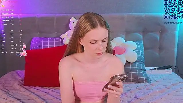 Snapshot of soft_babe chatting on April 19, 2026, 6:43 pm soft babe online show from April 19, 2026, 6:43 pm