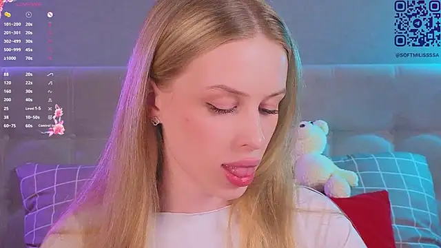 Snapshot of soft_babe chatting on April 22, 2026, 9:32 pm soft babe online show from April 22, 2026, 9:32 pm