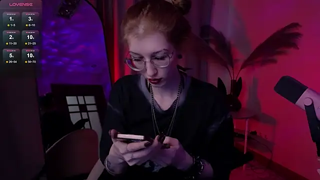 Snapshot of lissaros chatting on October 13, 2025, 5:09 am lissaros online show from October 13, 2025, 5:09 am