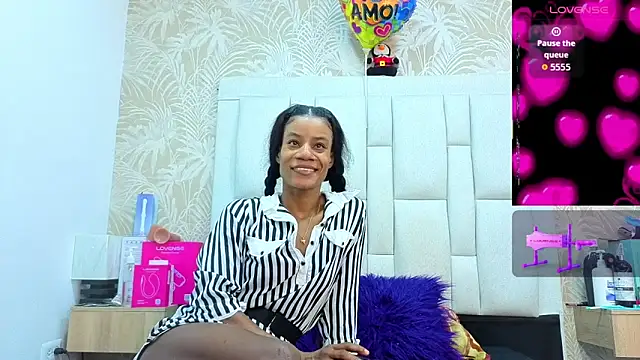 dafnnelewis online show from March 27, 2026, 11:11 am