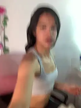 Isabella Rizzo online show from February 28, 2025, 6:41 pm