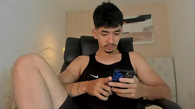 ISAAC CRYSTON online show from February 28, 2026, 9:47 pm