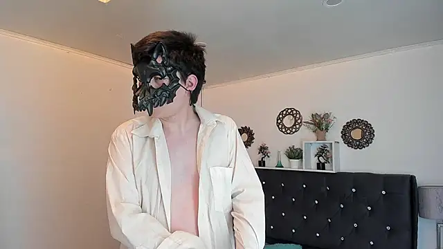 Golden-Boyy online show from October 4, 2025, 4:03 am