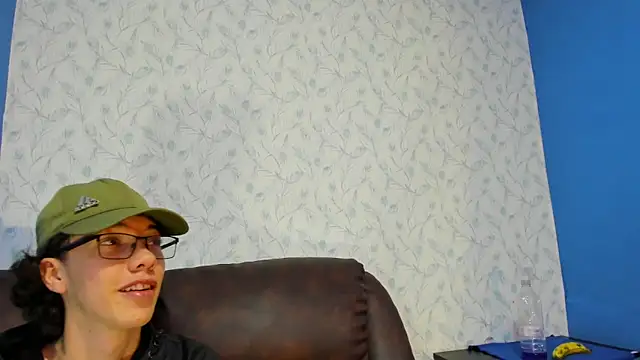 Snapshot of Gadiel_Sex chatting on March 11, 2025, 1:23 pm Gadiel Sex online show from March 11, 2025, 1:23 pm