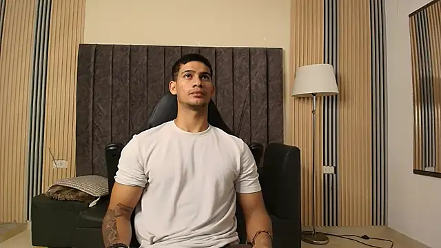 ANDRES STUD online show from July 25, 2026, 3:36 am