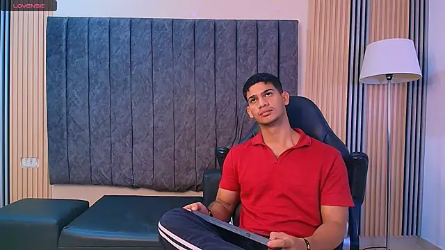 ANDRES STUD online show from July 10, 2026, 4:23 am