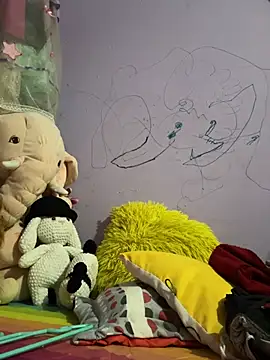Snapshot of julieta_fn chatting on August 2, 2026, 2:21 am julieta fn online show from August 2, 2026, 2:21 am