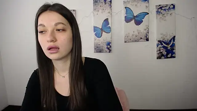 Snapshot of Eva_Eldis chatting on April 14, 2026, 11:04 am Eva Eldis online show from April 14, 2026, 11:04 am