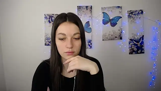 Snapshot of Eva_Eldis chatting on April 15, 2026, 11:16 am Eva Eldis online show from April 15, 2026, 11:16 am