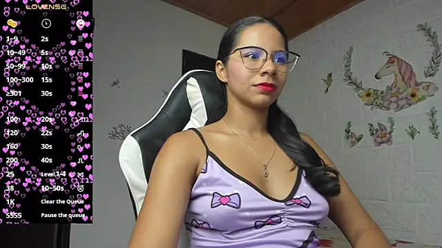 alisson hoffman05 online show from July 17, 2026, 11:35 pm