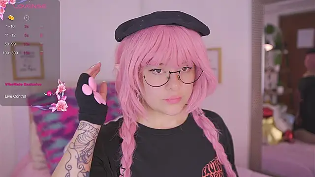 Snapshot of Neekito_ chatting on November 22, 2025, 12:21 am Neekito online show from November 22, 2025, 12:21 am