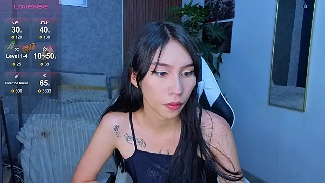 Miaa Lee7 online show from June 26, 2026, 8:14 pm