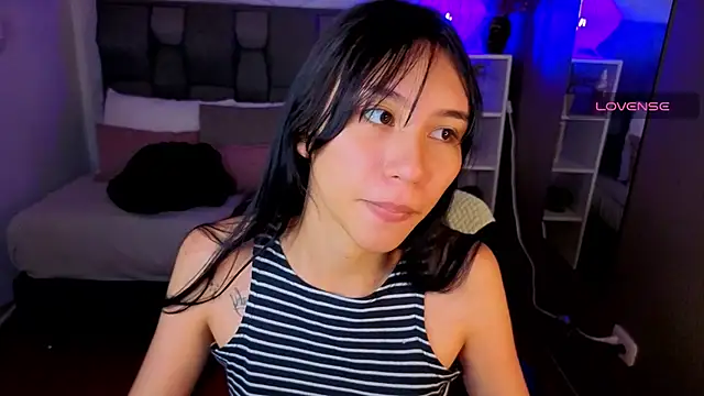 Miaa Lee7 online show from June 27, 2026, 6:36 pm
