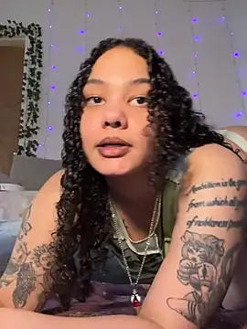 tastylolaaa online show from May 4, 2026, 12:36 am