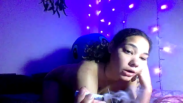 tastylolaaa online show from September 19, 2025, 8:13 pm