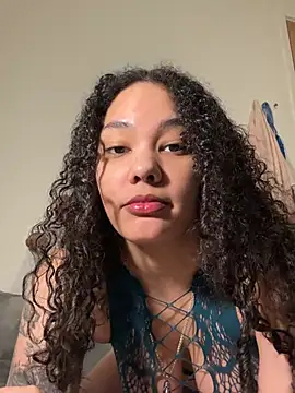 tastylolaaa online show from June 8, 2026, 12:05 am