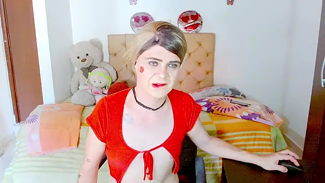 Snapshot of Dolldirtyxxx chatting on July 31, 2026, 8:39 pm Dolldirtyxxx online show from July 31, 2026, 8:39 pm