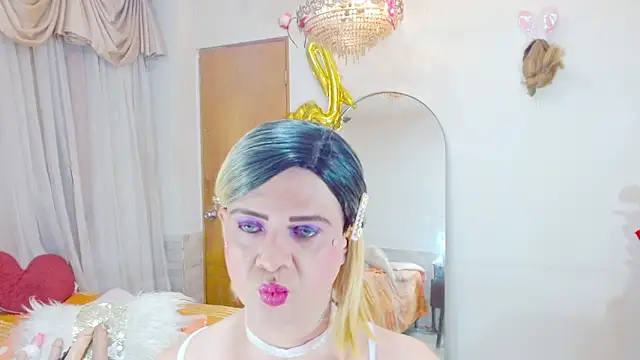 Snapshot of Dolldirtyxxx chatting on June 21, 2026, 4:51 am Dolldirtyxxx online show from June 21, 2026, 4:51 am