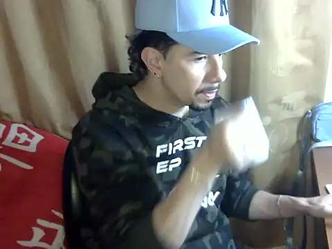 venusfranco 94 online show from March 25, 2026, 6:24 am