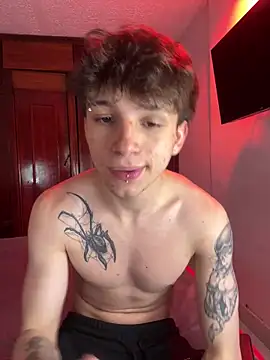 Snapshot of Valenr_and_Thomas chatting on February 21, 2025, 2:48 pm Valenr and Thomas online show from February 21, 2025, 2:48 pm