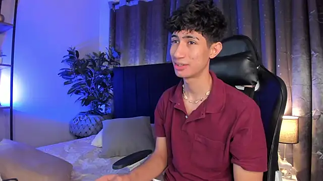 NovaaWheler online show from March 15, 2026, 10:11 am