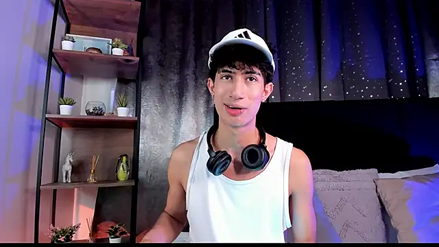 NovaaWheler online show from November 27, 2025, 9:15 pm