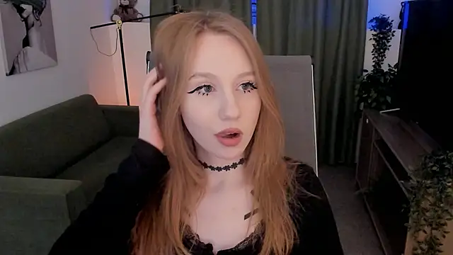 DariaTate online show from May 3, 2026, 11:47 am