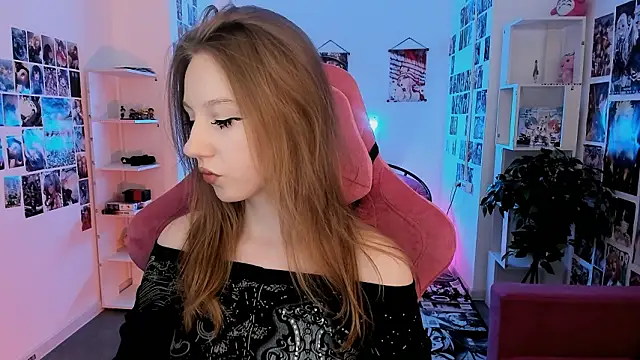 DariaTate online show from March 1, 2026, 12:16 pm