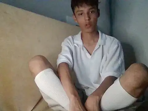 Snapshot of ChavoOT chatting on February 15, 2025, 11:58 pm ChavoOT online show from February 15, 2025, 11:58 pm