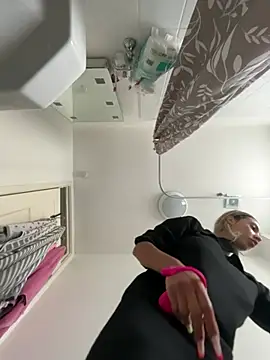 BonyBon29 online show from April 3, 2026, 1:50 pm