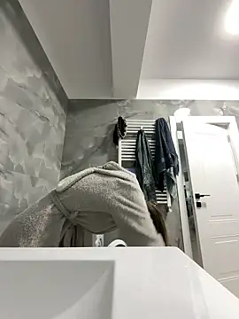 BonyBon29 online show from October 27, 2025, 6:03 am