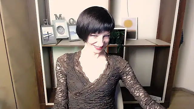  AngeliaFlow  online show from November 11, 2025, 7:47 am