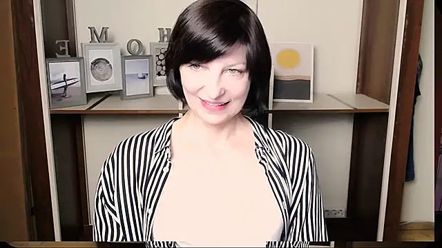  AngeliaFlow  online show from July 23, 2026, 7:38 am