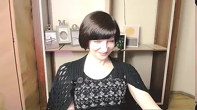  AngeliaFlow  online show from May 1, 2026, 8:30 am