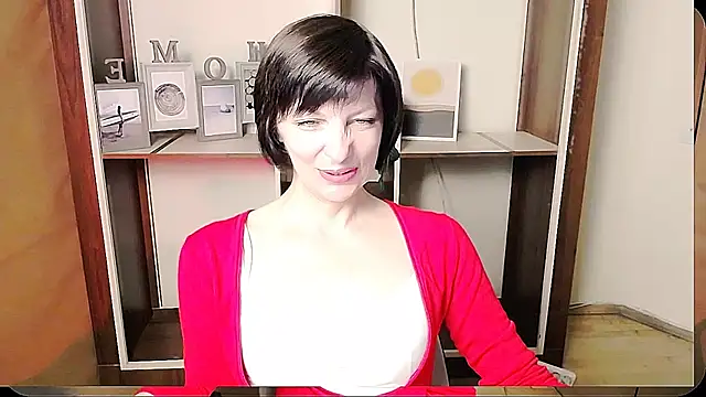 Snapshot of _AngeliaFlow_ chatting on June 18, 2026, 8:13 am AngeliaFlow online show from June 18, 2026, 8:13 am
