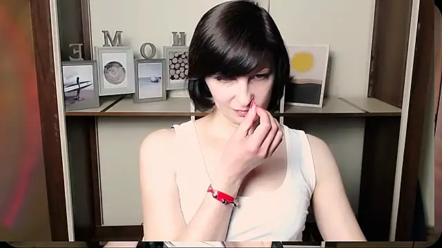  AngeliaFlow  online show from August 5, 2026, 7:24 am