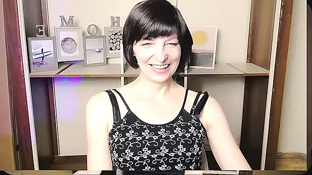  AngeliaFlow  online show from June 27, 2026, 9:37 am
