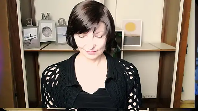 AngeliaFlow  online show from July 24, 2026, 9:16 am