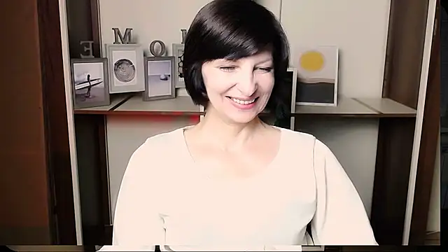  AngeliaFlow  online show from July 25, 2026, 7:49 am