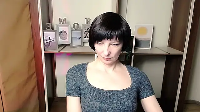 Snapshot of _AngeliaFlow_ chatting on March 16, 2026, 9:02 am AngeliaFlow online show from March 16, 2026, 9:02 am