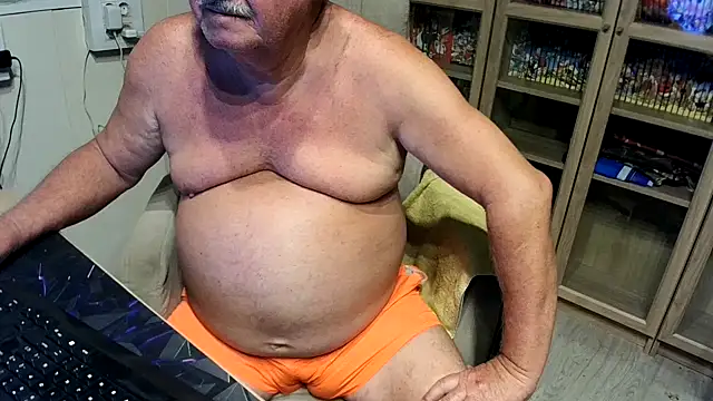 Snapshot of barenfan chatting on November 11, 2025, 7:19 pm barenfan online show from November 11, 2025, 7:19 pm