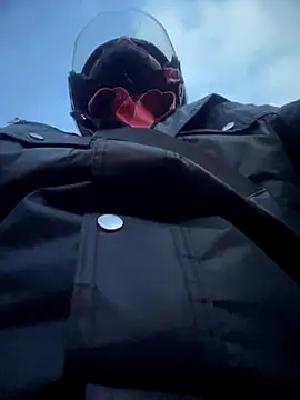 Snapshot of Rishwithr chatting on October 16, 2025, 12:35 pm Rishwithr online show from October 16, 2025, 12:35 pm