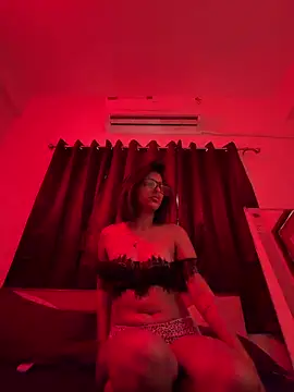 kissmebishh online show from May 23, 2026, 9:19 am