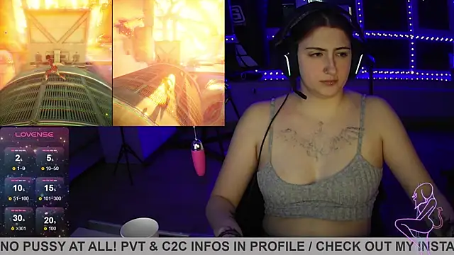 Snapshot of Gamergirl-Linela chatting on March 10, 2025, 10:55 pm Gamergirl-Linela online show from March 10, 2025, 10:55 pm